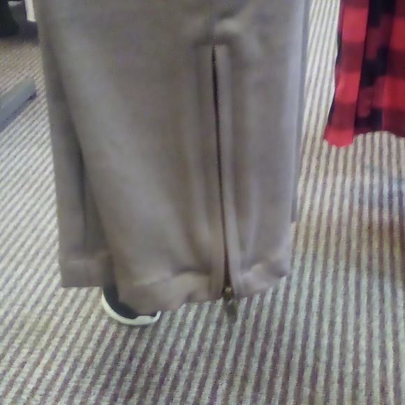 Pants - Picture 4 of 4